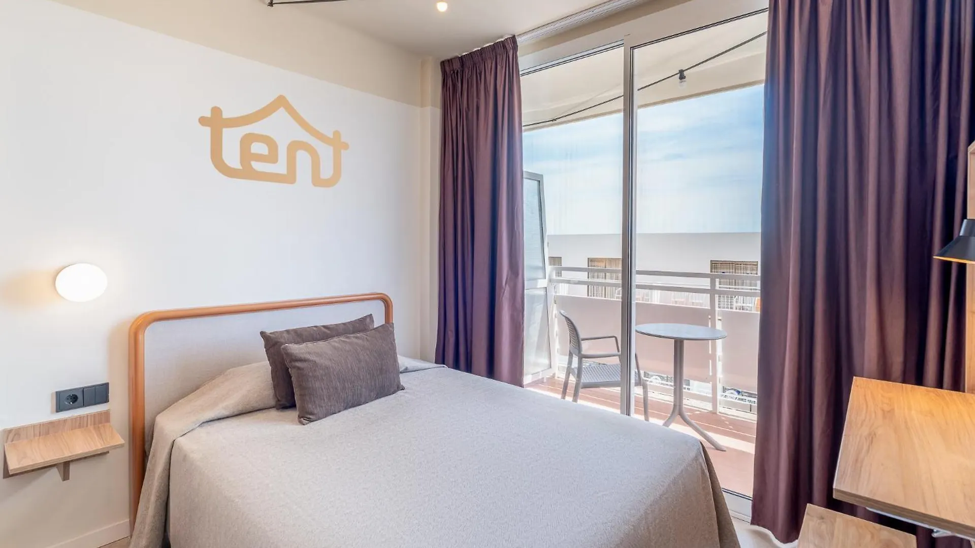 Hotel Tent Arenal El Arenal