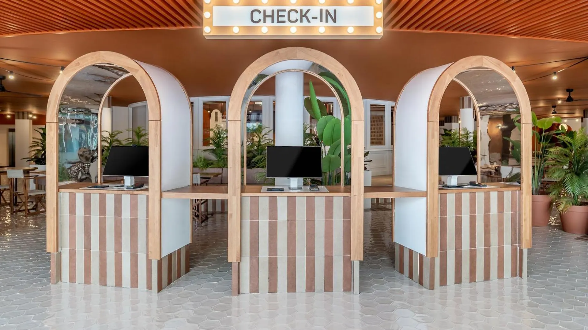 Hotell Tent Arenal El Arenal